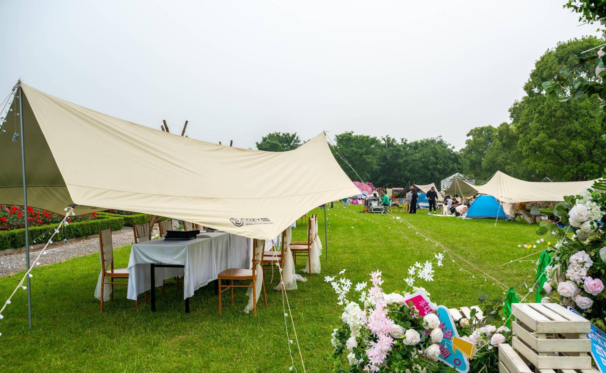 南京溧水的三叶·梦华苑景区是一处融合了自然风光,人文景观和露营