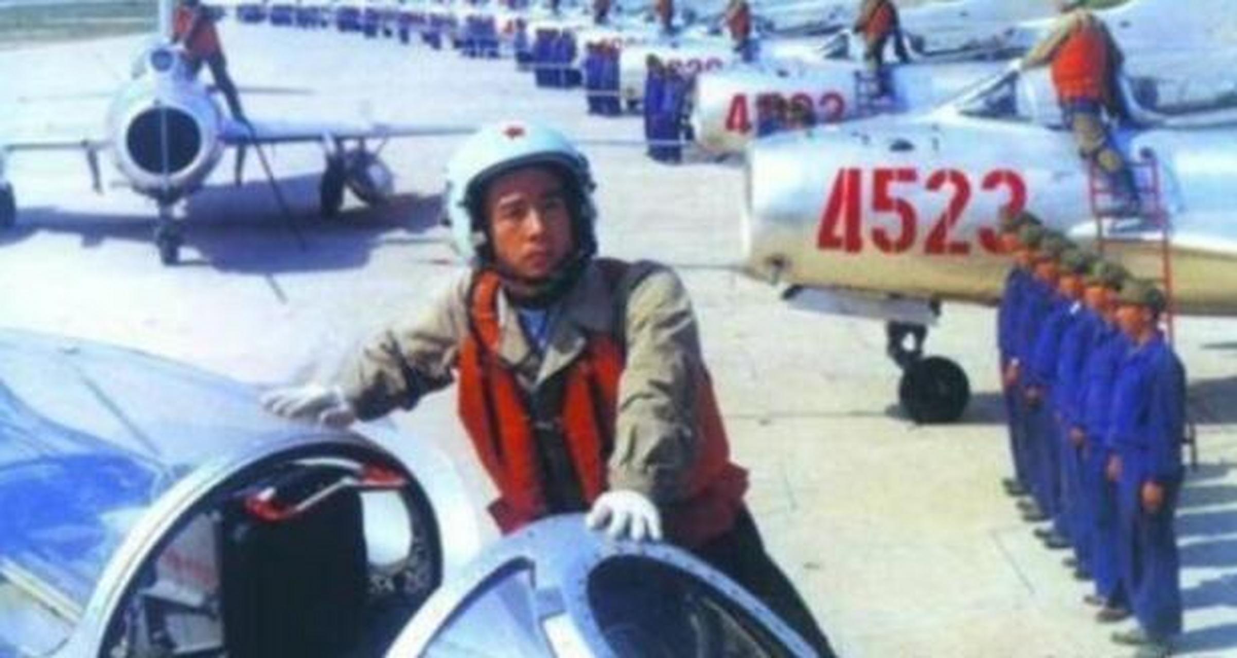 1963年,中国空军大队长高长吉面临着两架rf-101a侵入