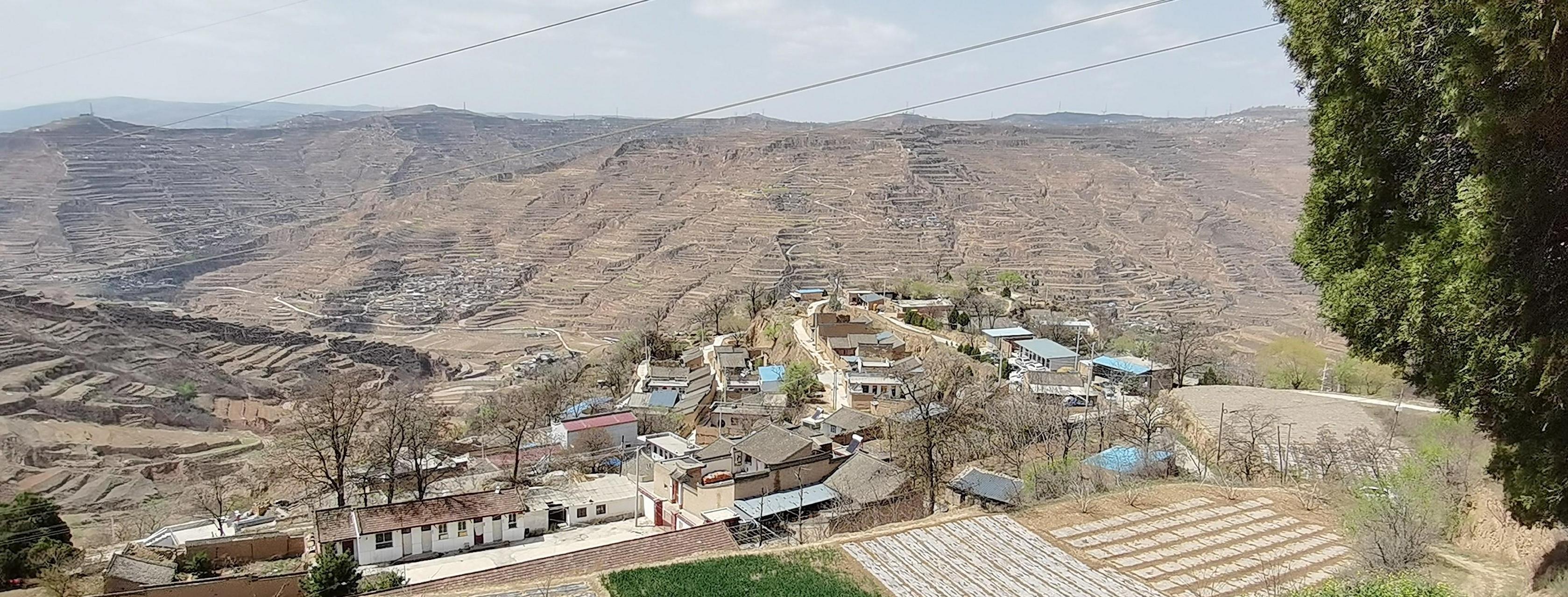 金山镇刘家山村海涵湾自然村,一个位于卧牛山上的小山村,她距离甘谷