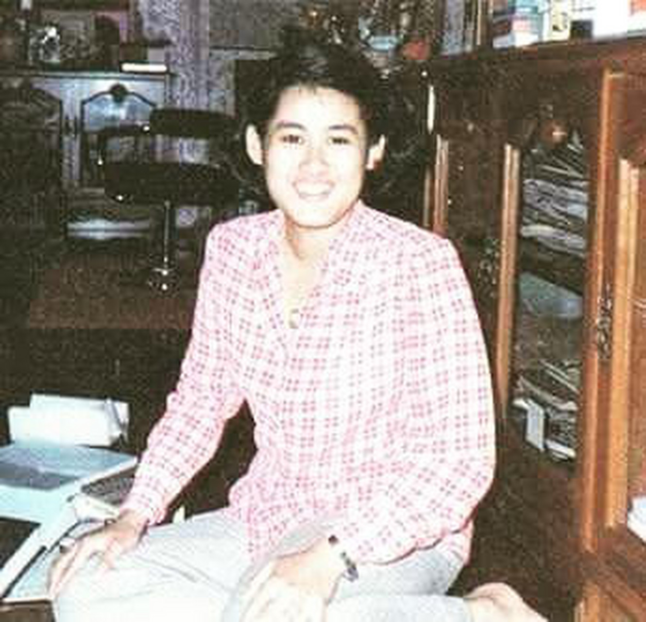 诗琳通公主年轻时是那么美丽,一脸纯真.