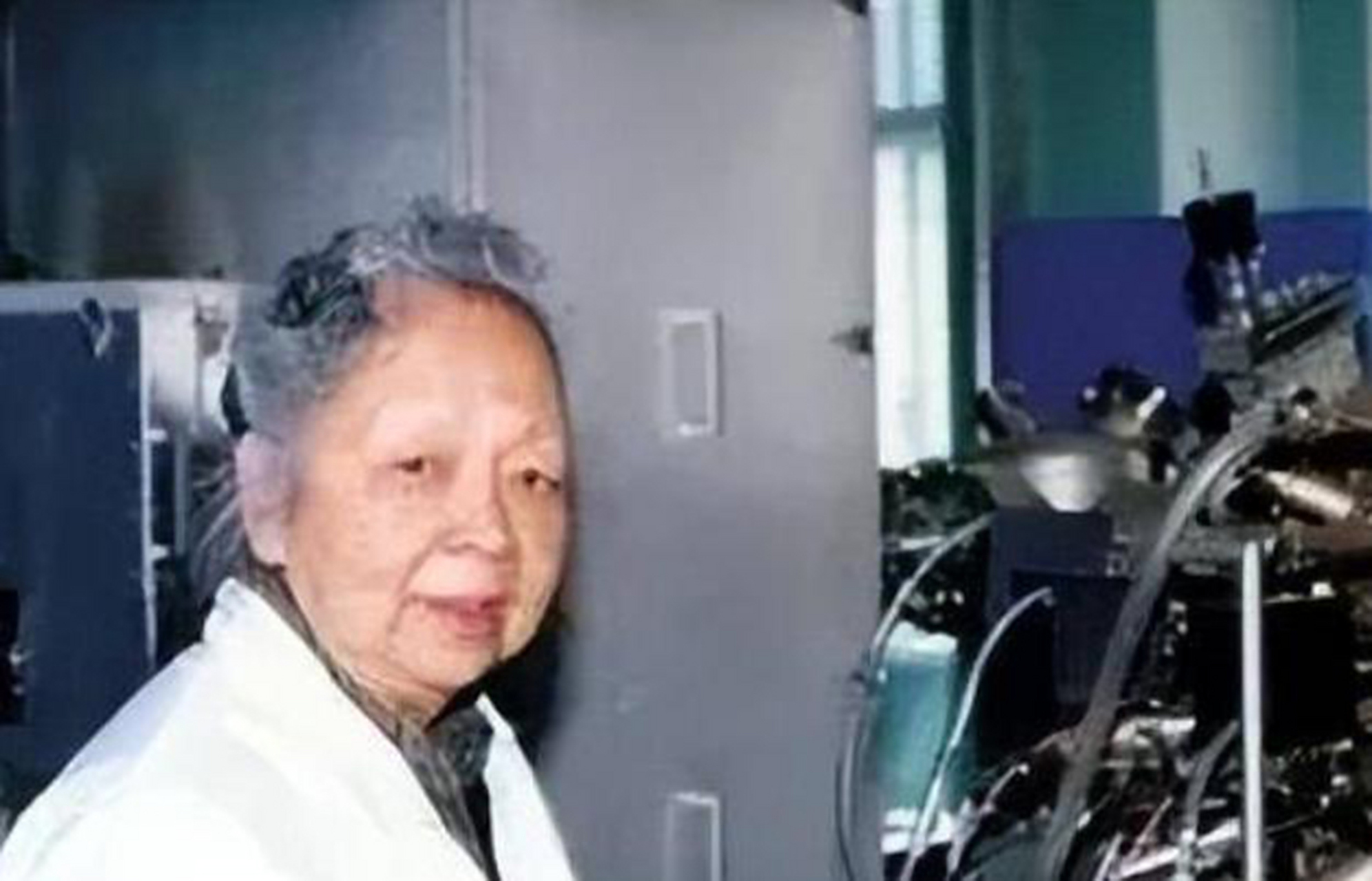 对林兰英说,你要是留在美国,这些钱一分不少都会还给你,但是你如果非