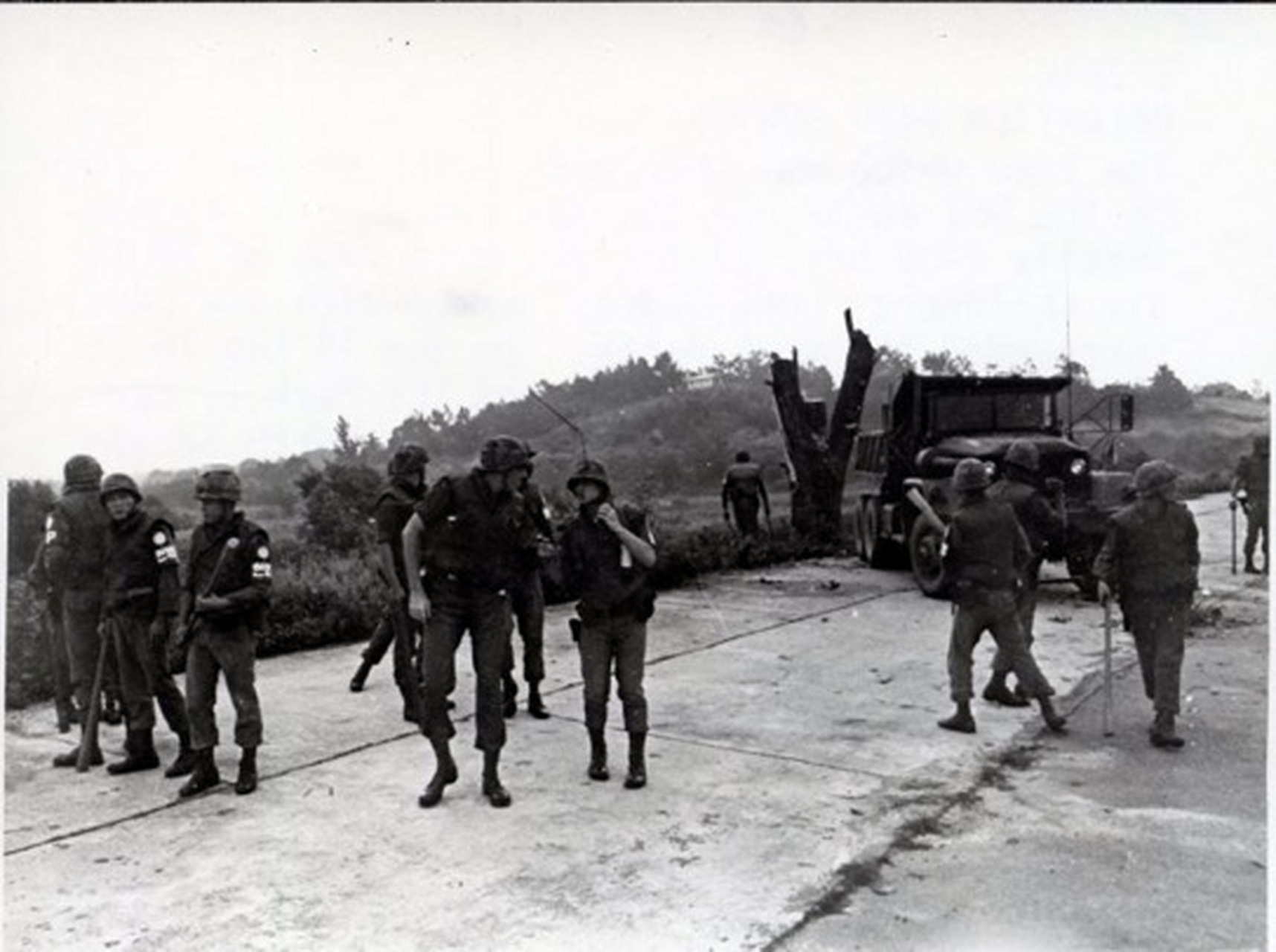 1976年著名板门店砍树事件,美军死伤两人,砍树事件发生后,美军决定