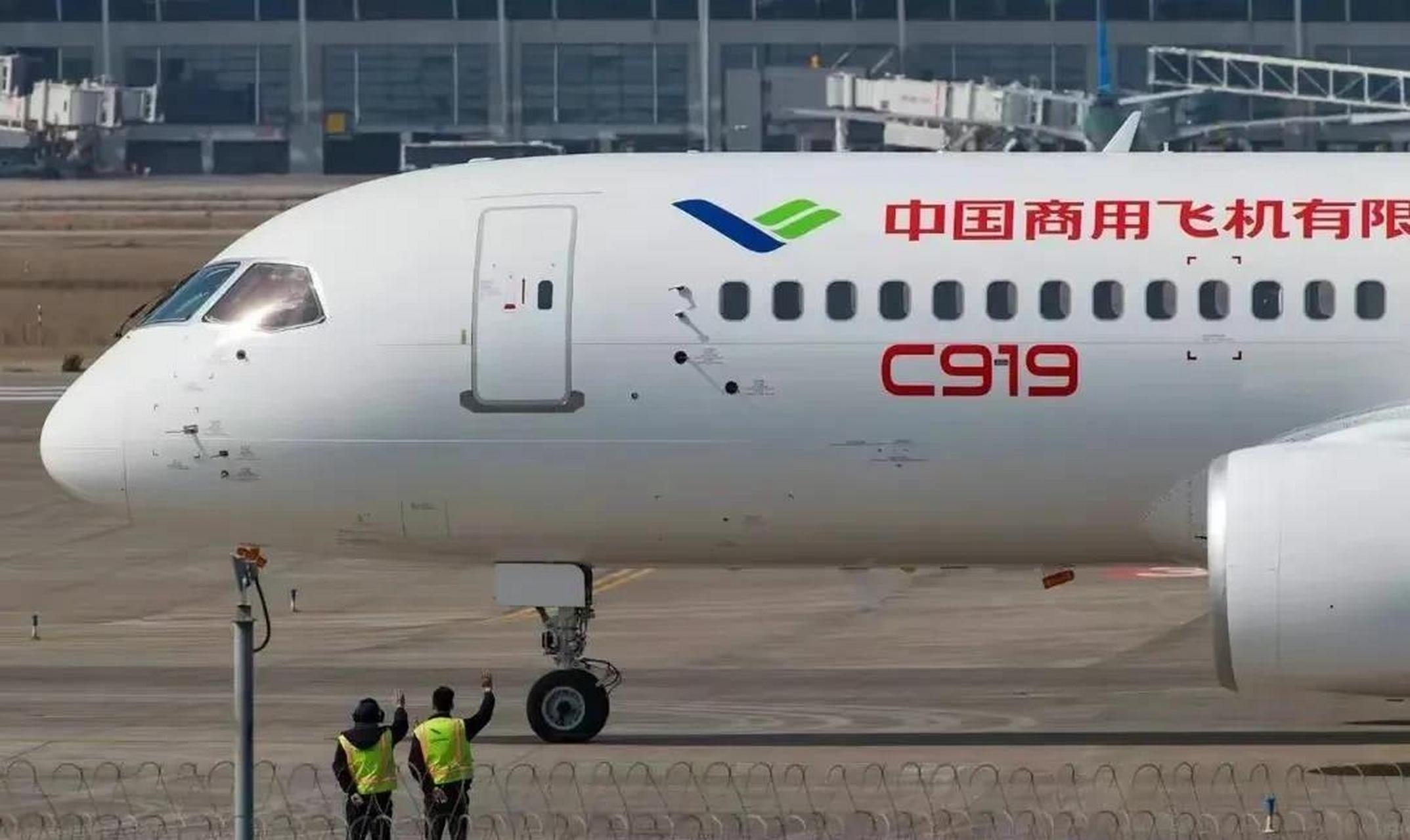马克龙来访中国,我们送了法国一个大礼包,向空客订购了160架飞机,总值