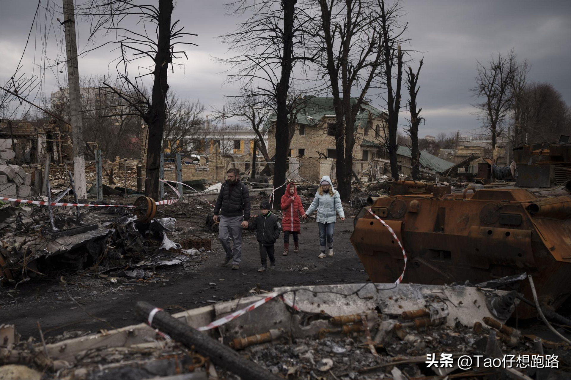 五张图片告诉你:俄乌战场的真实场景,完全是人间炼狱!