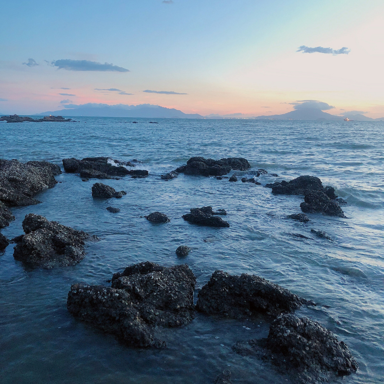 惠州「小镰仓」海边公路超清新小众拍照 地址:广东省惠州巽寮湾·九铭