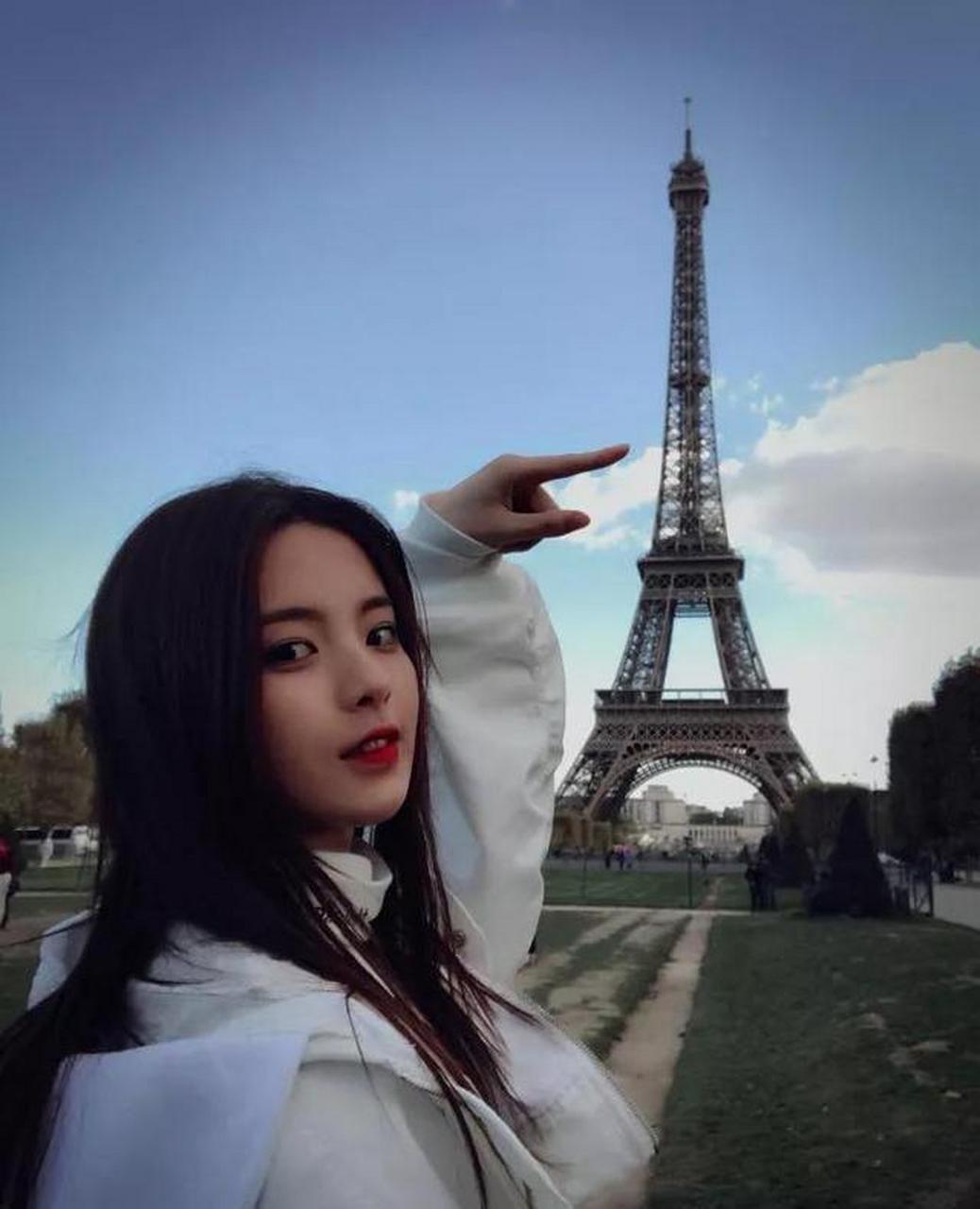 幸运女神杨超越