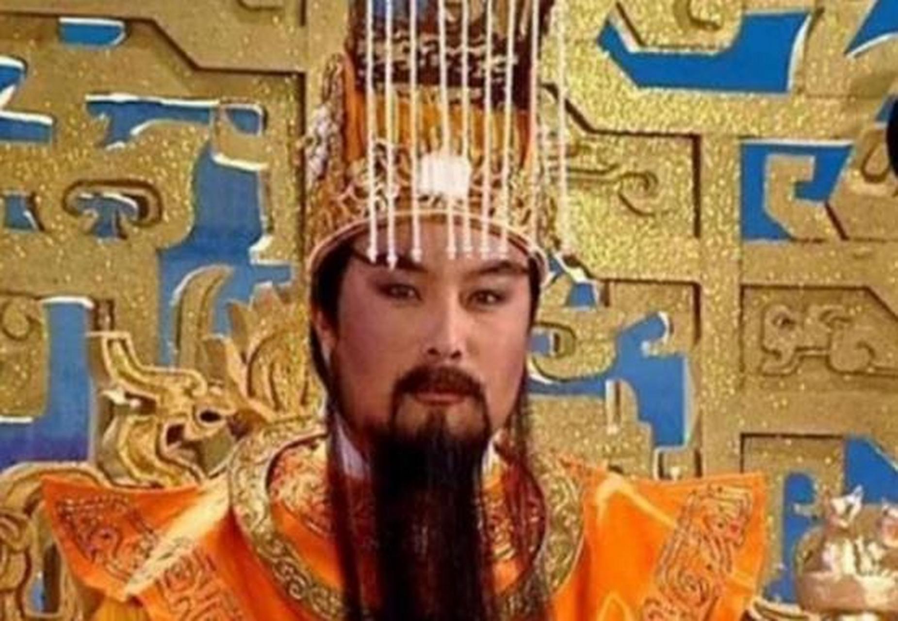 "演员王卫国,回老家祭祖时,意外地发现玉皇大帝的头像,被印在冥币上