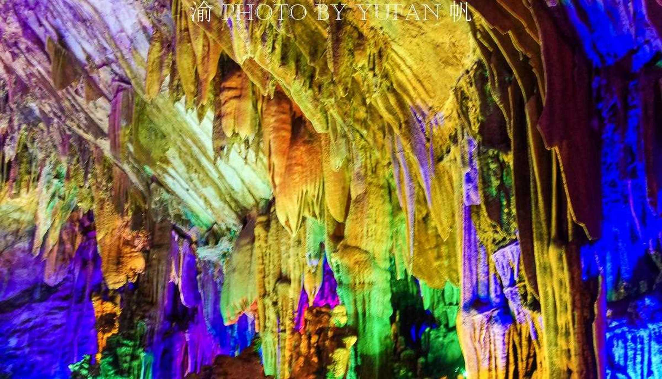 广西鹿峰山位于玉林市兴业县的城隍镇,景区主要的景点分为龙泉岩和鹿