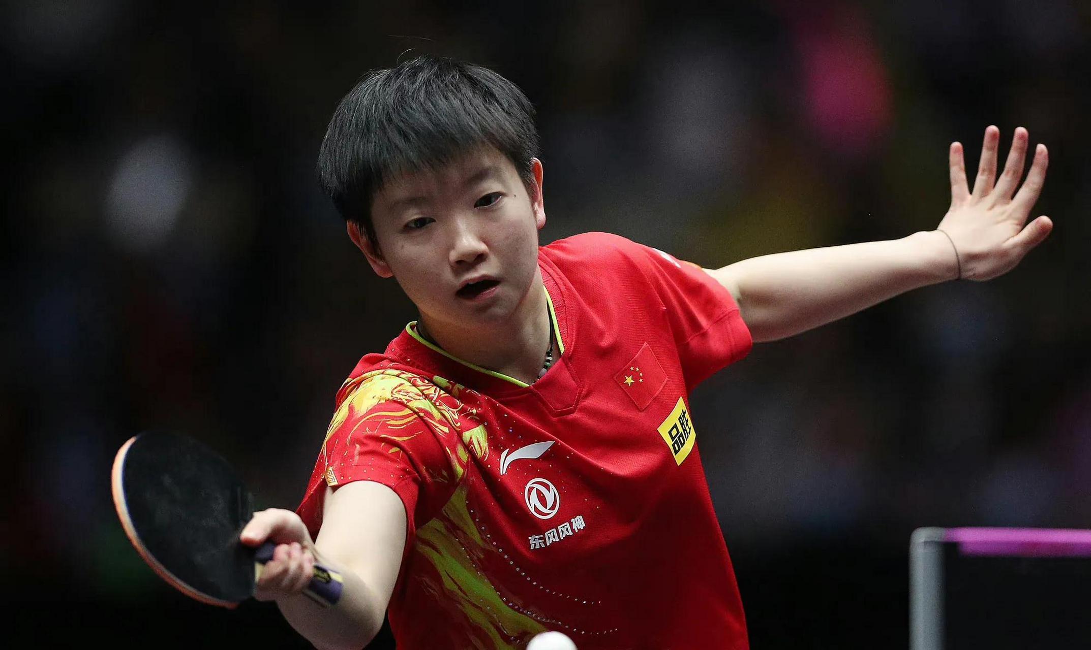 2021年东京奥运会,莎莎2-4输给陈梦,获得亚军.