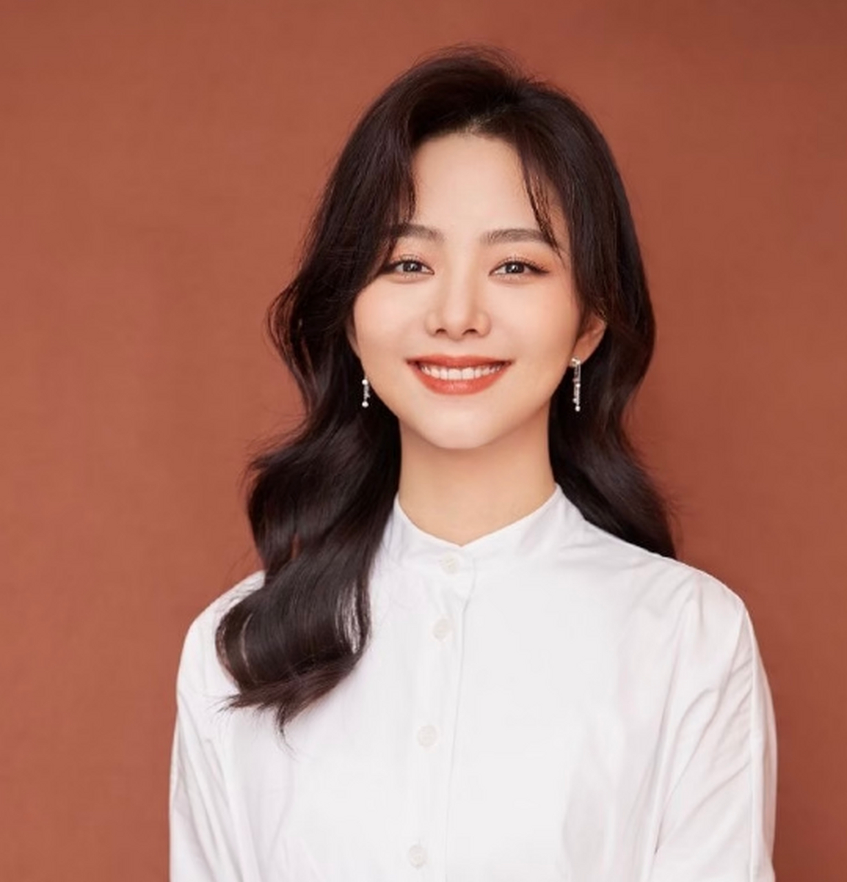 谭松韵隐婚风波升级,网友扒出更多蛛丝马迹,2021年就有人爆料了