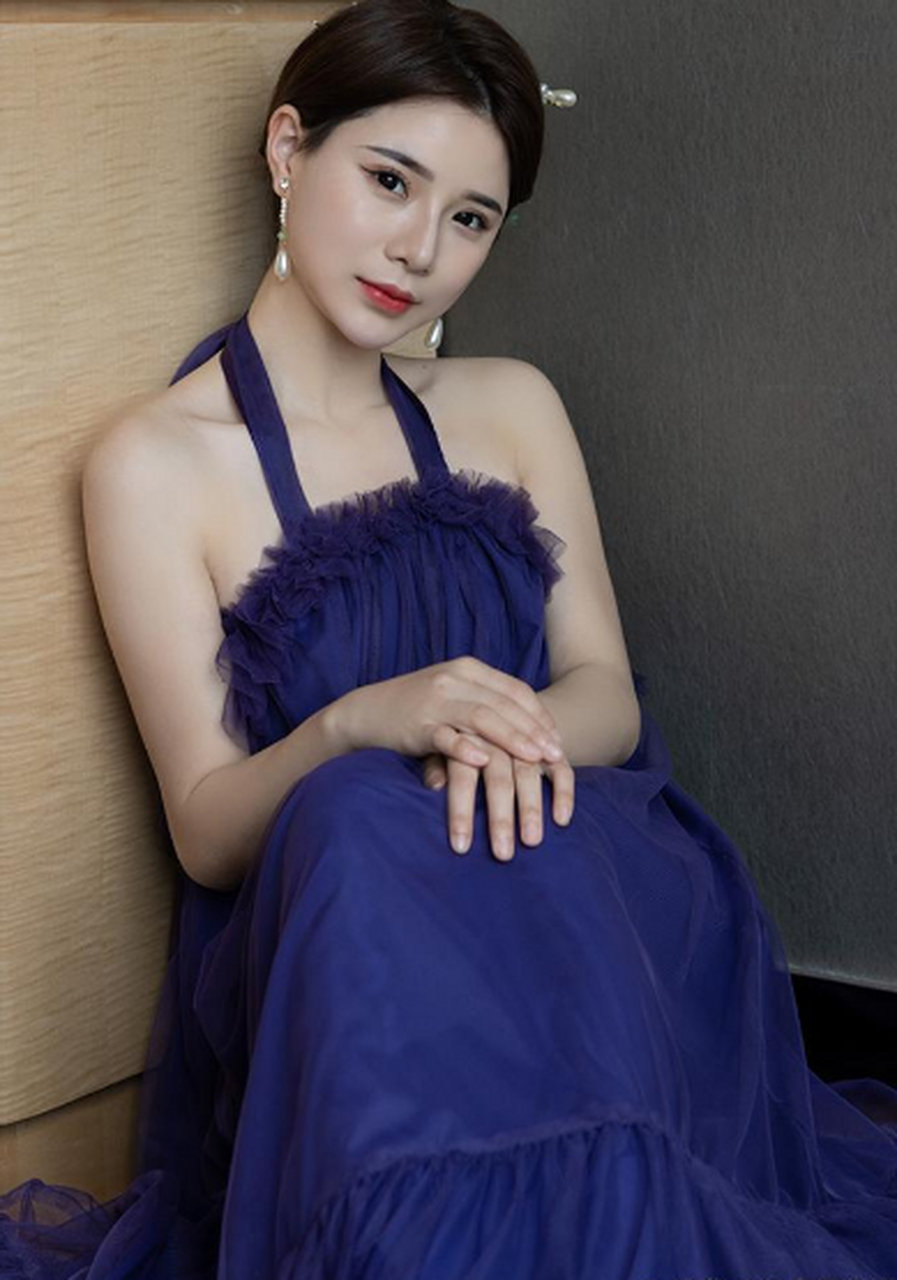 纯蓝色网纱挂脖新中式连衣长裙