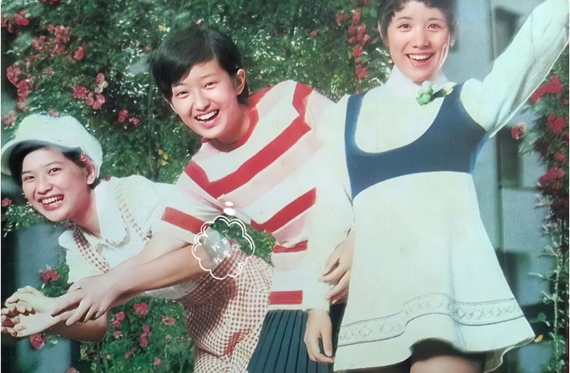 山口百惠,樱田淳子和森昌子一起创立了女性组合高中三枝花.