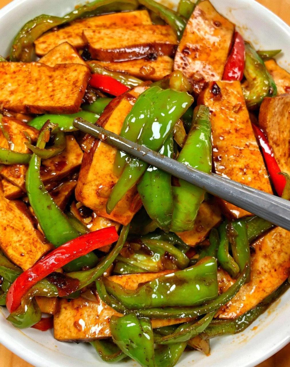 双椒炒豆干  #奇趣美食嘉年华