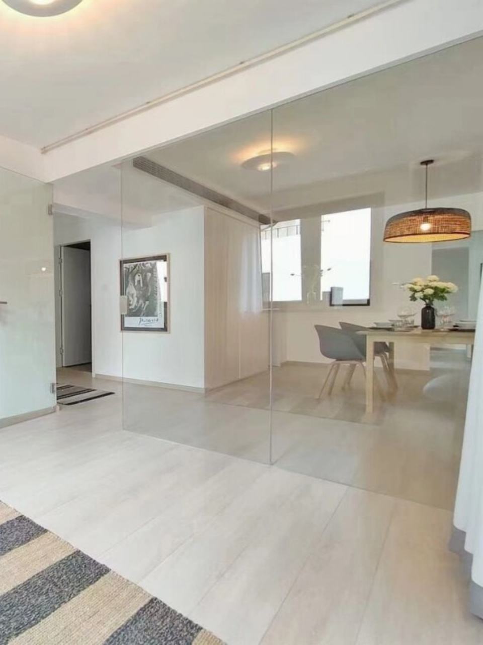 租房上海丨华山路总统公寓丨浅色系大三房  【总统公寓】  【位置】