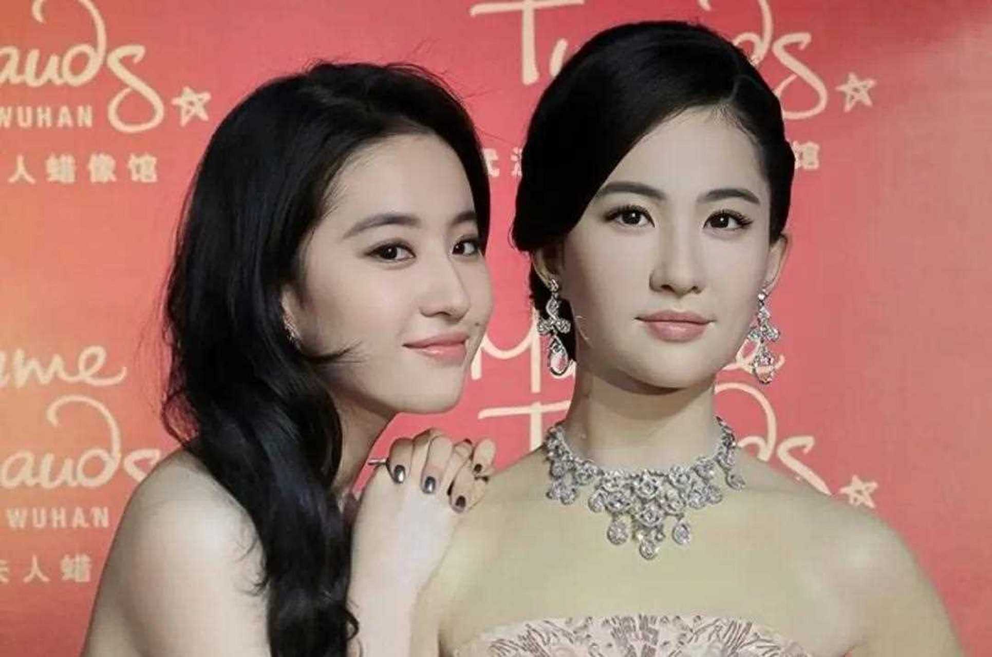 这绝对是刘亦菲蜡像里最像的,看到武汉杜莎夫人蜡像馆的刘亦菲蜡像