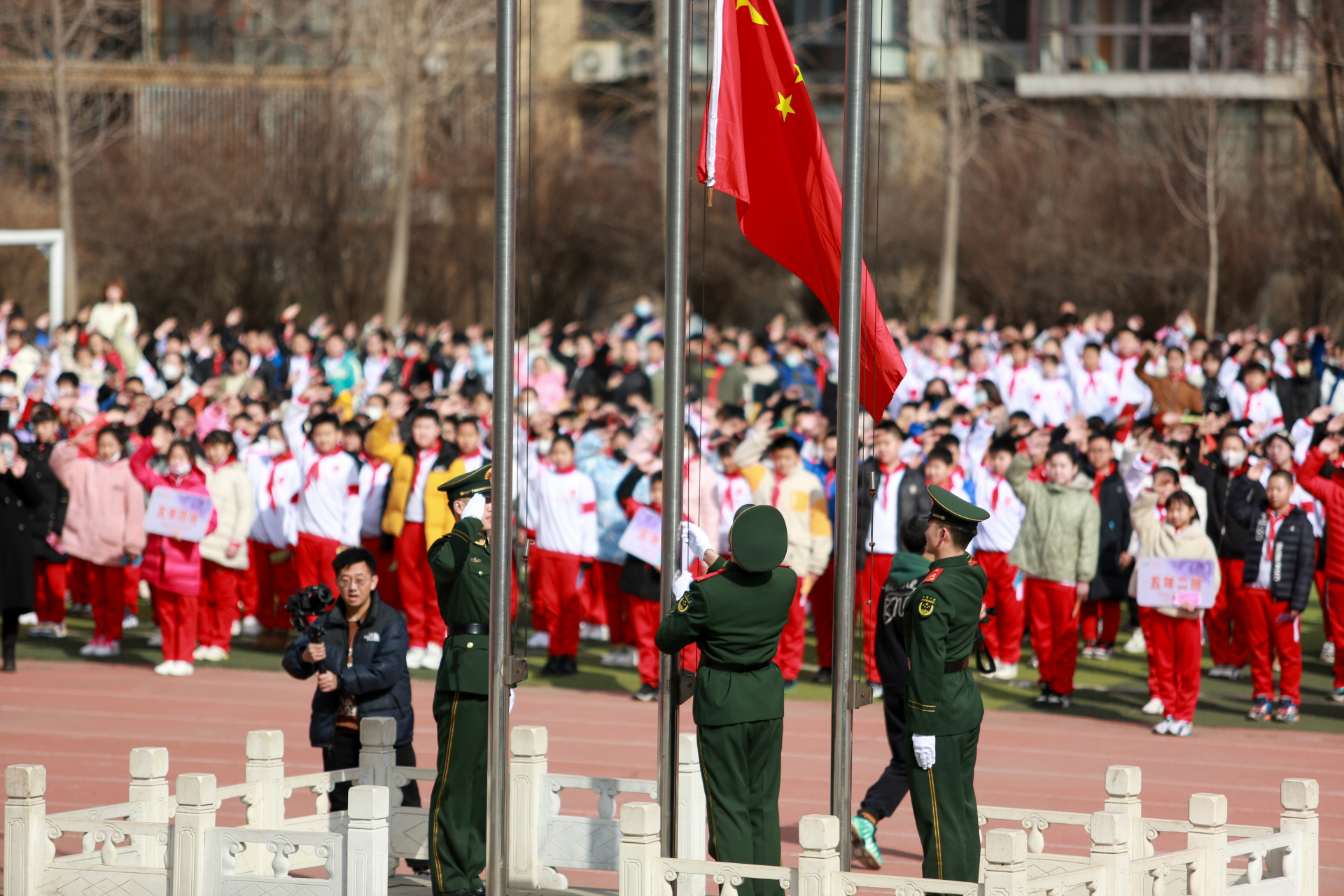 鞍山钢都小学图片