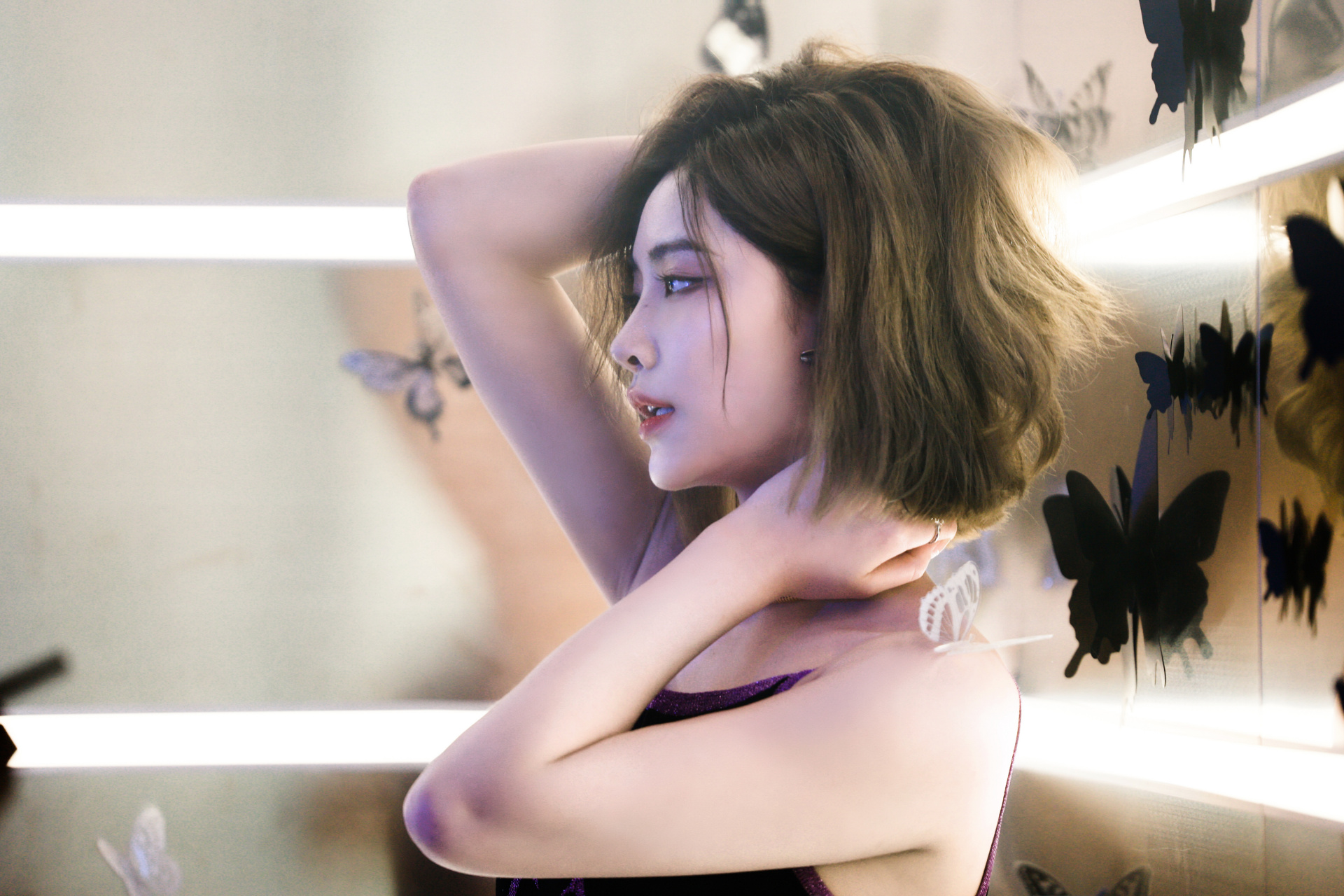 许佳琪短发好御姐,很有女人味