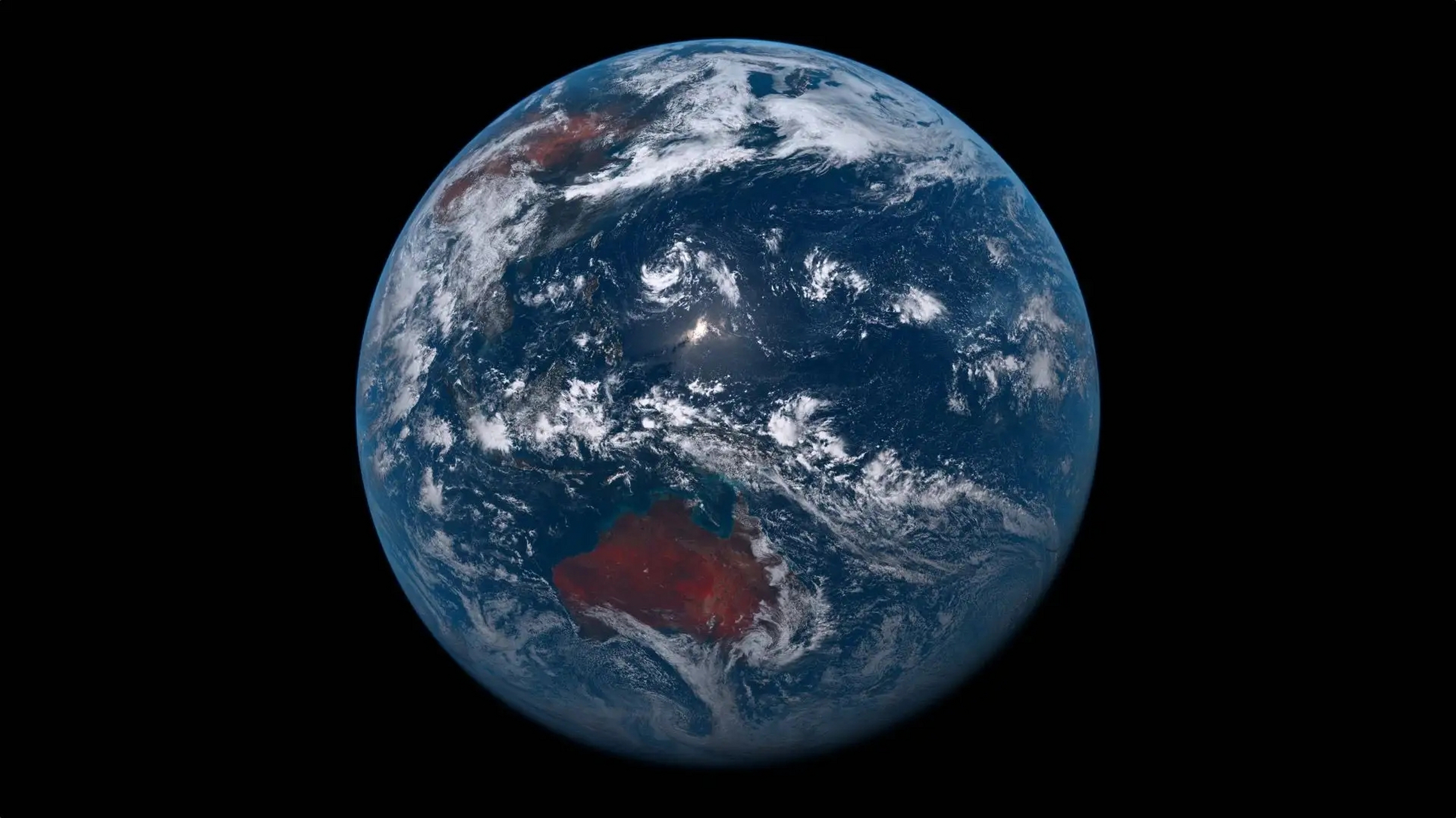 前苏联宇航员尤里·加加林乘坐"东方一号"宇宙飞船围绕地球完成了一次