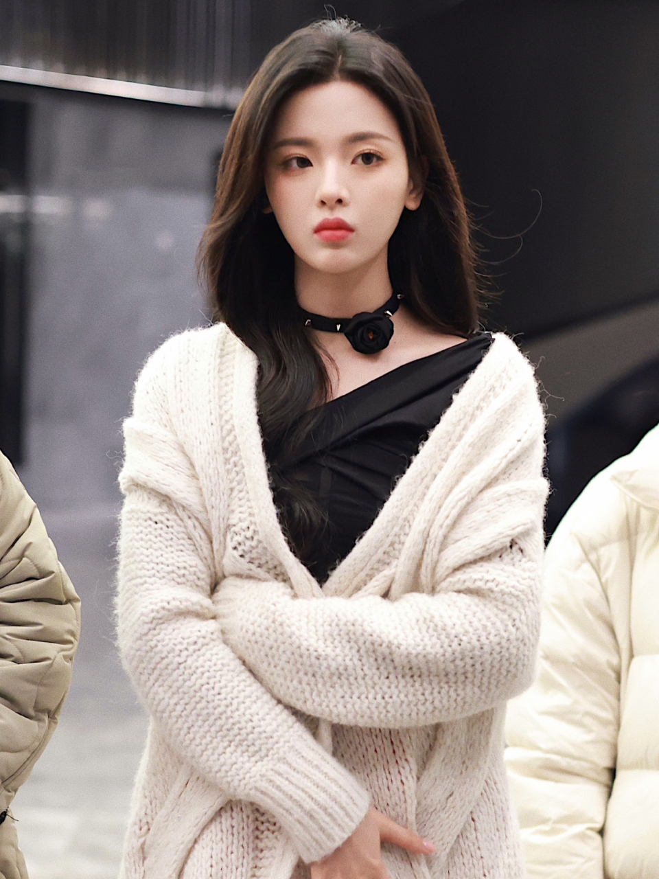 杨超越综艺上班图  甜美精致好漂亮呀 杨超越今日综艺上下班的两组穿