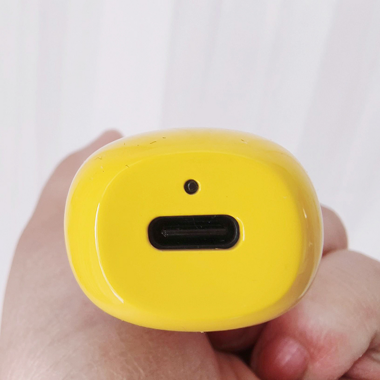 奔腾全新炫彩剃须刀pq3803  胡子是男人的魅力,但如果不精心修整,就会