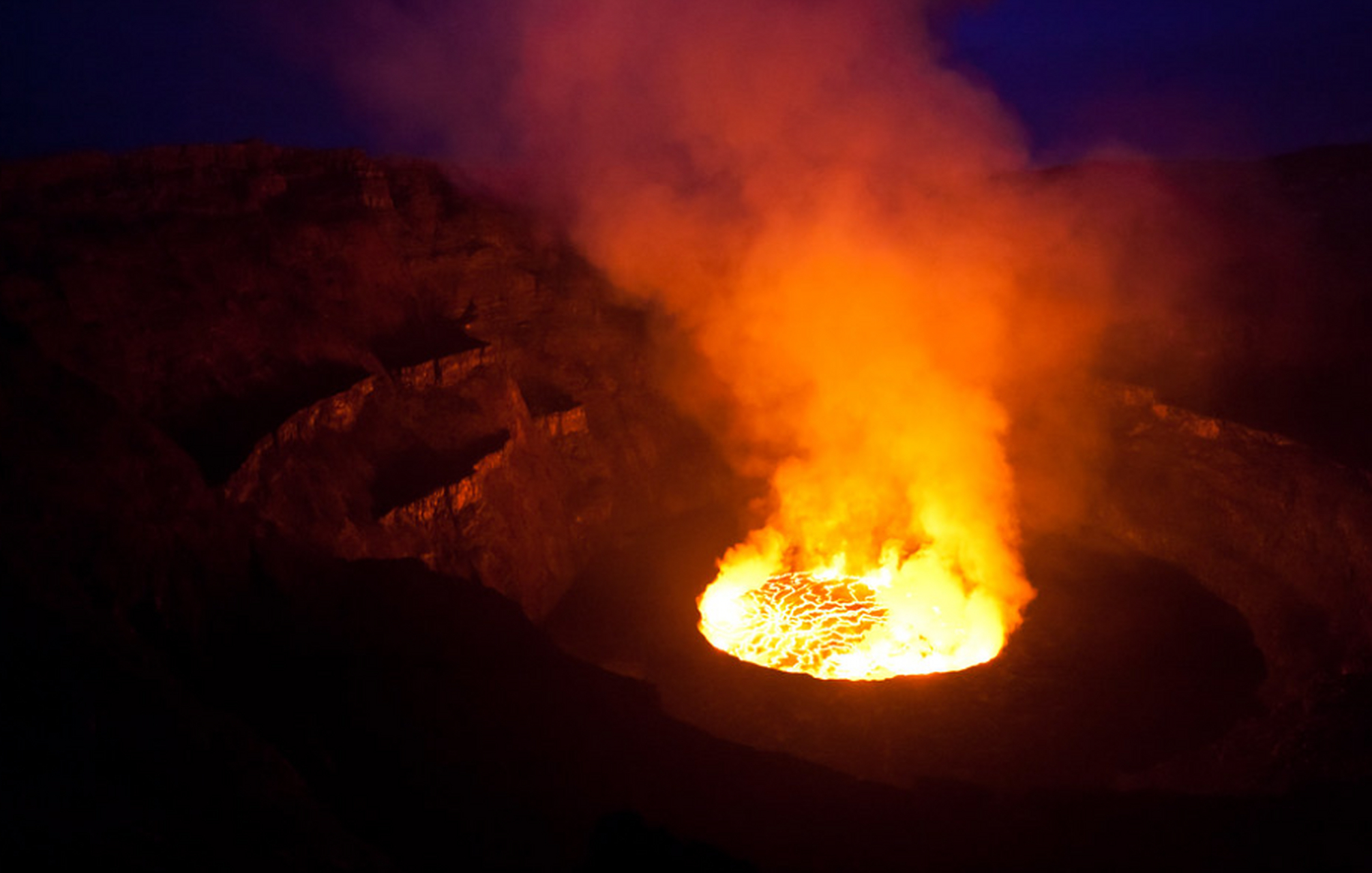 世界上最大的活火山图片