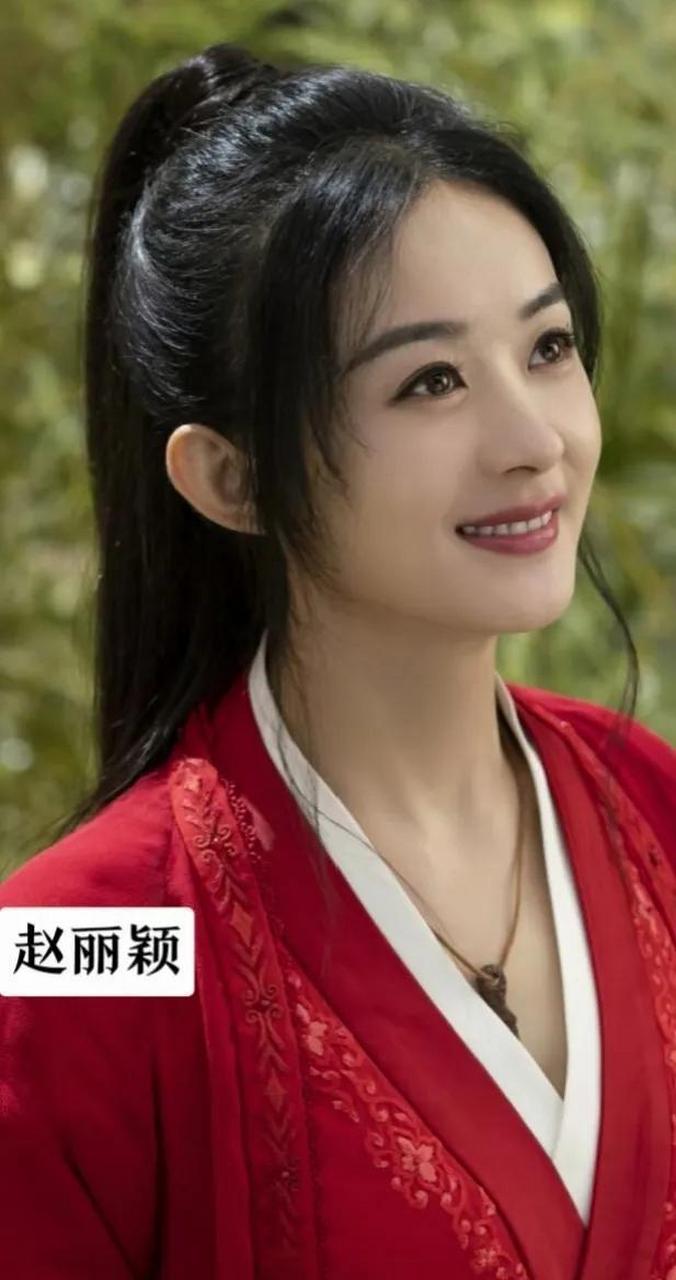 女明星的红色古装照 女明星的红色古装照
