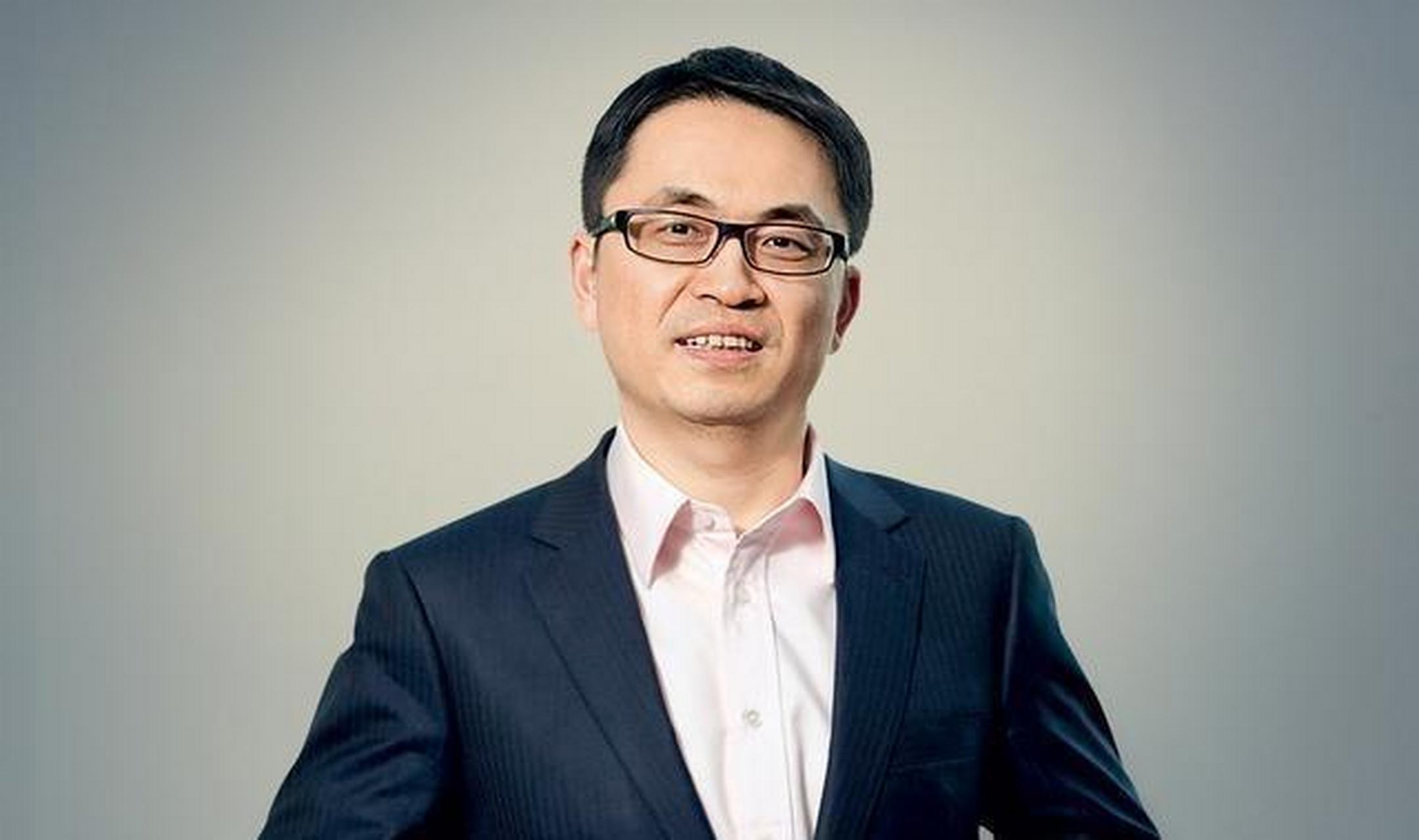 [浮云]河南文科状元张磊向耶鲁大学捐赠888万美元,后来他又向母校人民