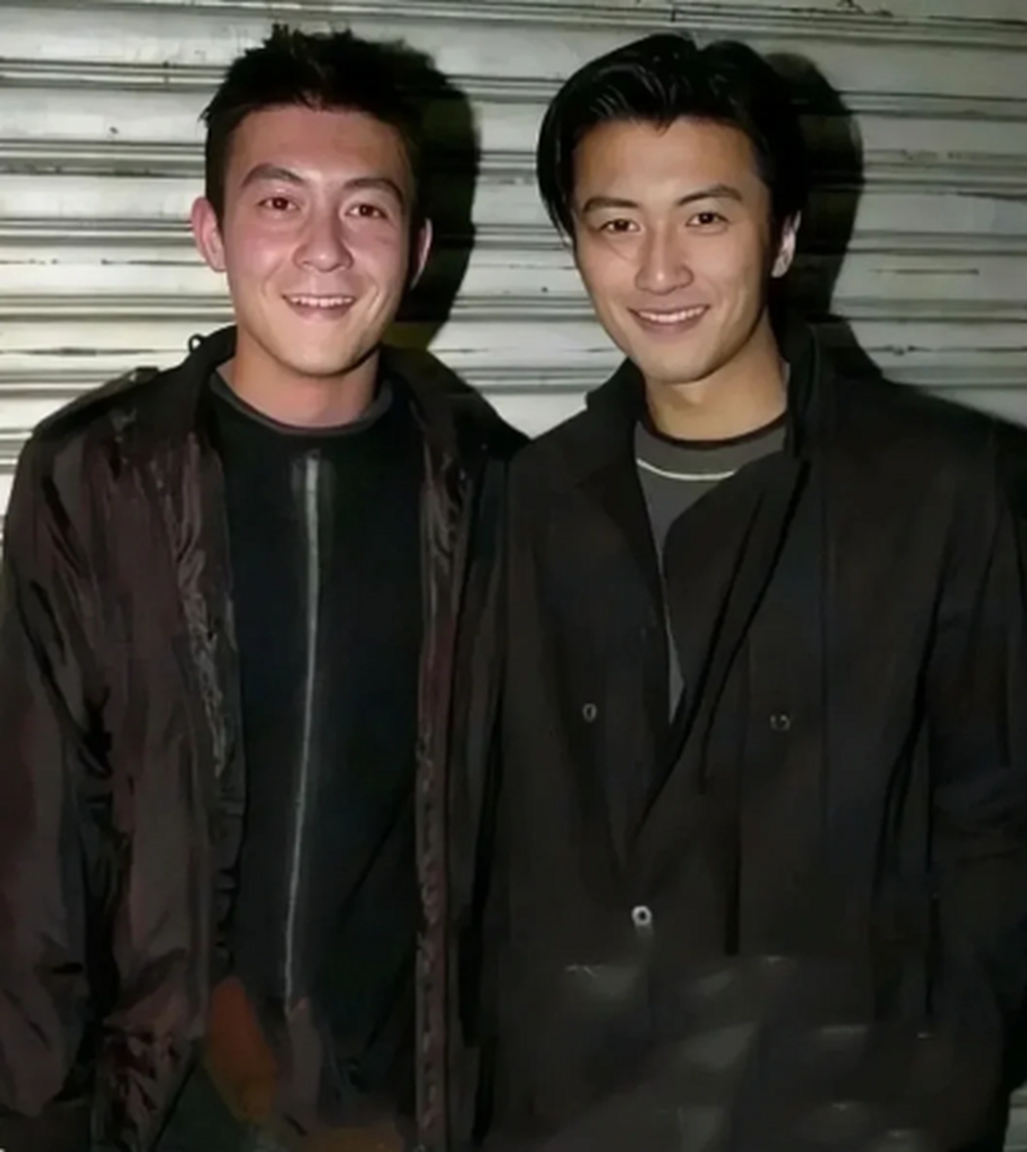 他们两个什么关系呢! 陈冠希和谢霆锋!