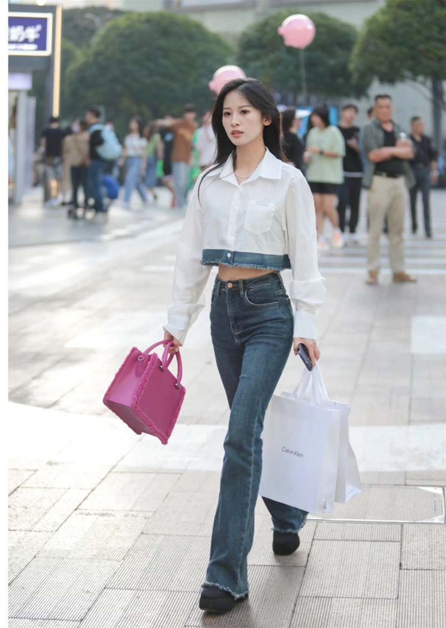 南京街拍系列,是你喜欢的搭配类型吗?