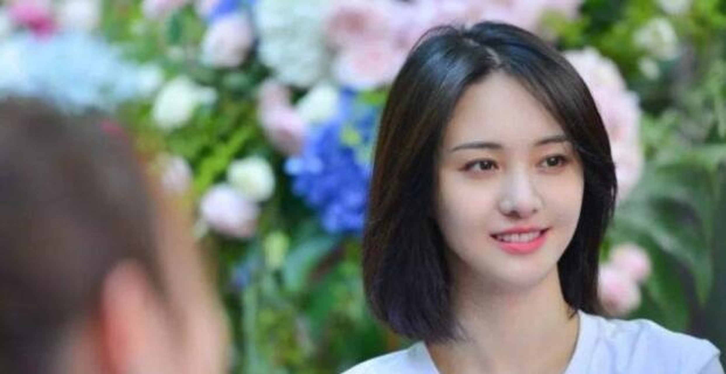 郑爽卖的手套还有工具分别是 1000元还有120元的价格,还算可以接受