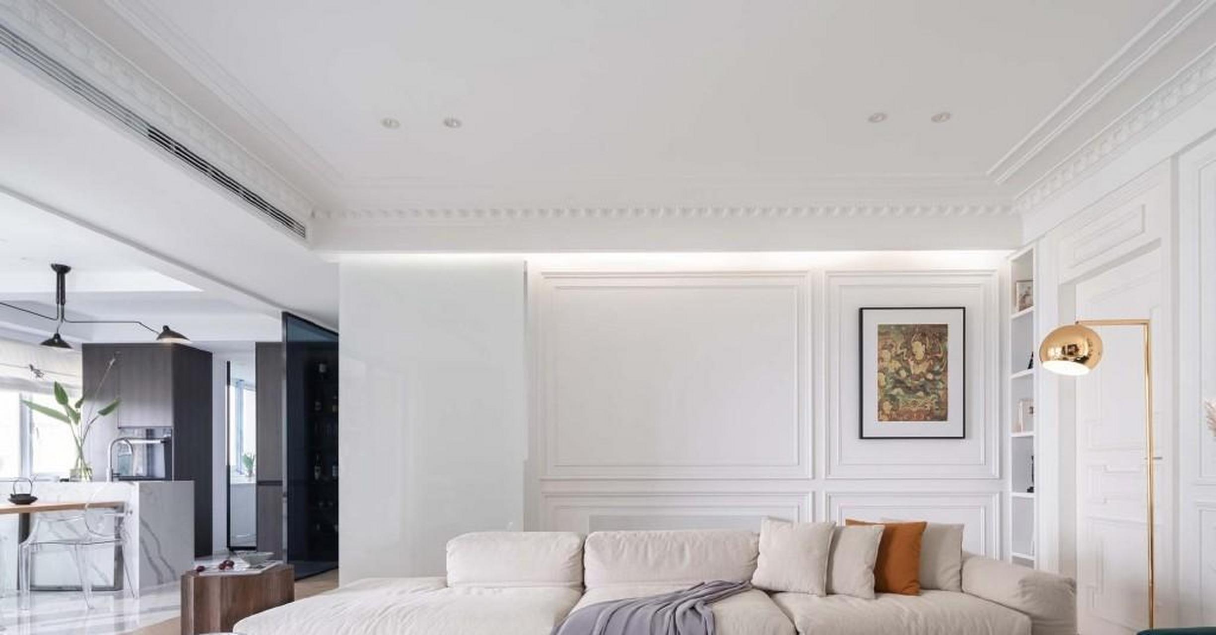 精致的石膏线背景墙,收藏哦.  你喜欢这样的装修吗?喜欢点个赞吧.