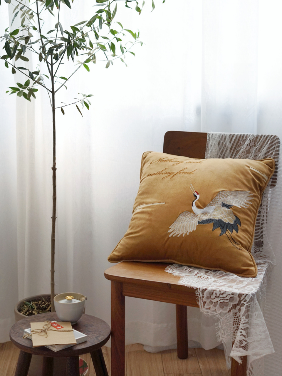 瑞鹤   我很喜欢仙鹤类的的家居用品 象征着福瑞吉祥 托好朋友的福