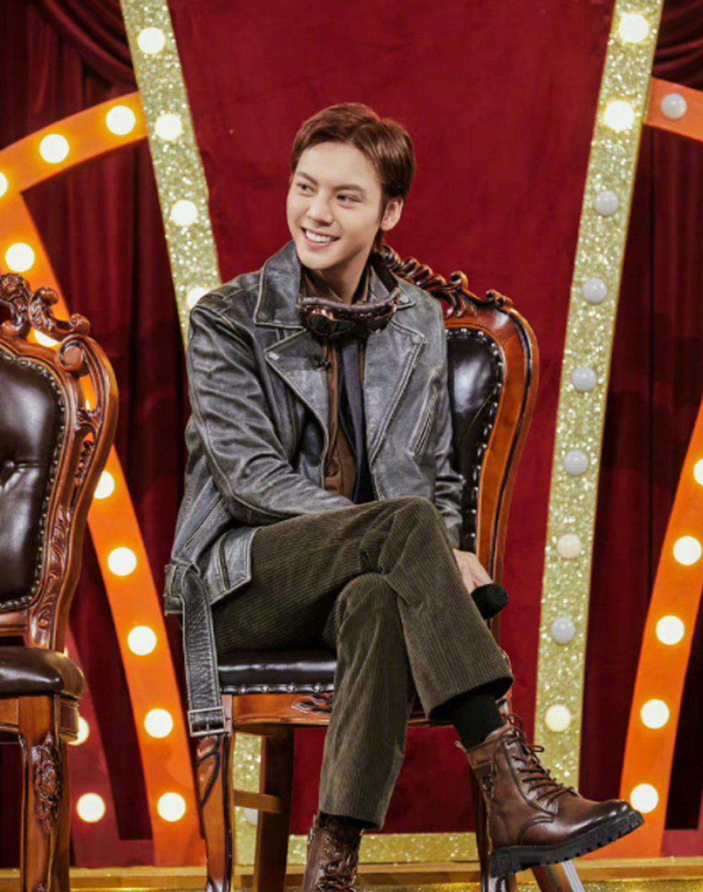 陈伟霆民国风造型,帅到你了吗?