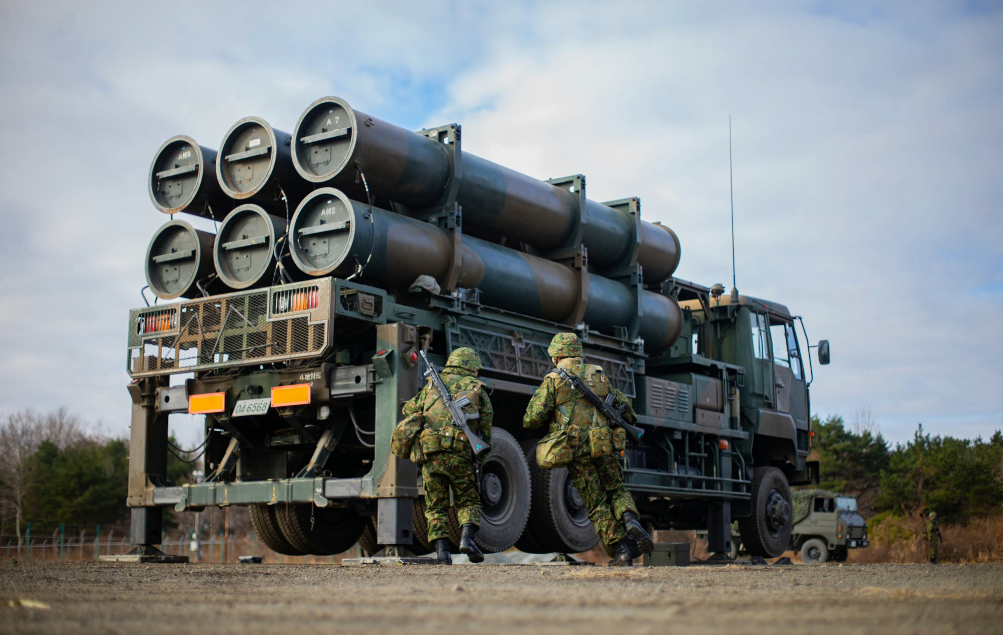 俄罗斯海军岸防部队装备的3k60舞会-e反舰导弹系统,日本自卫队装备的