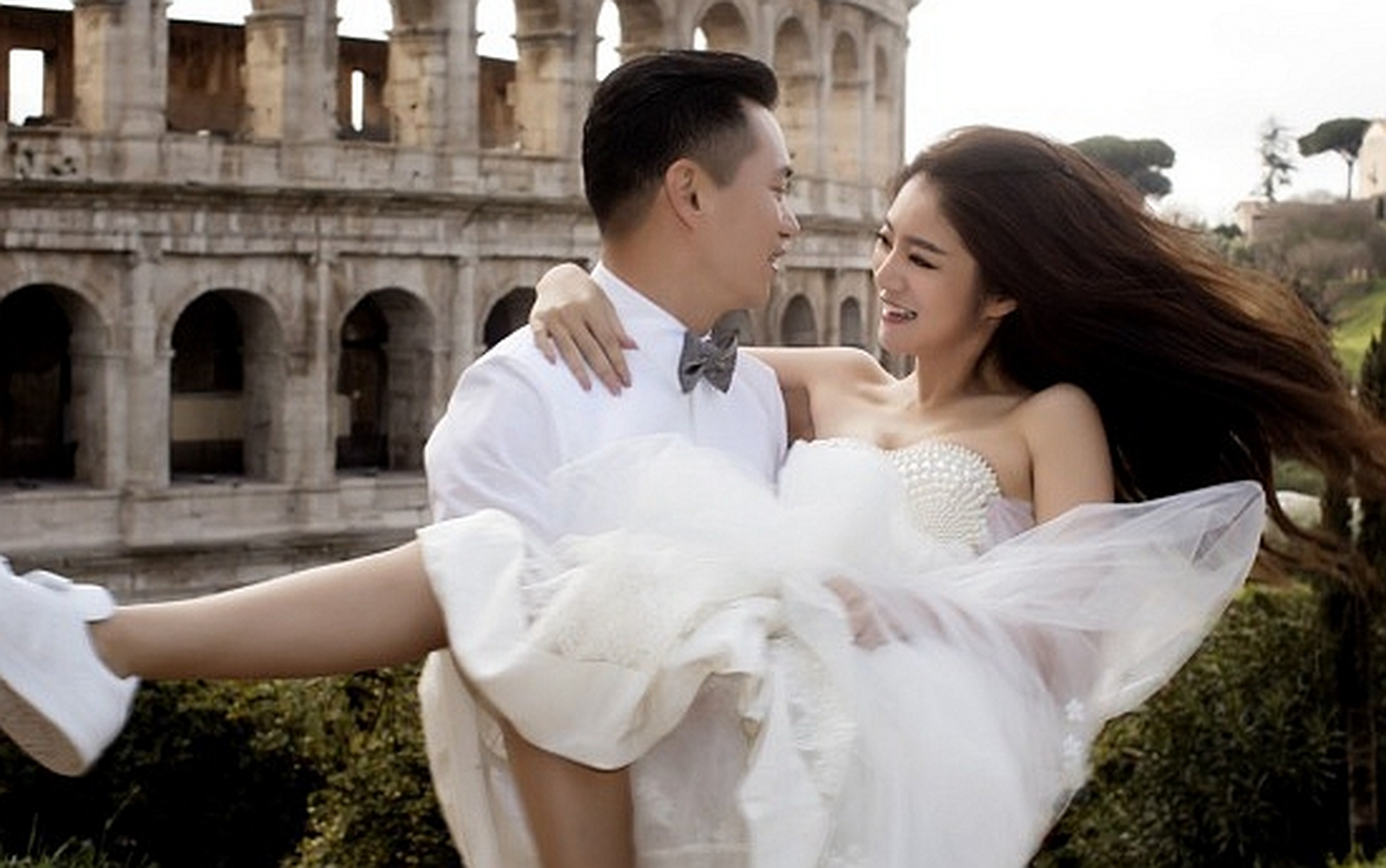 安以轩老公陈荣炼被判处14年# 夫妻本是同林鸟,大难临头各自飞