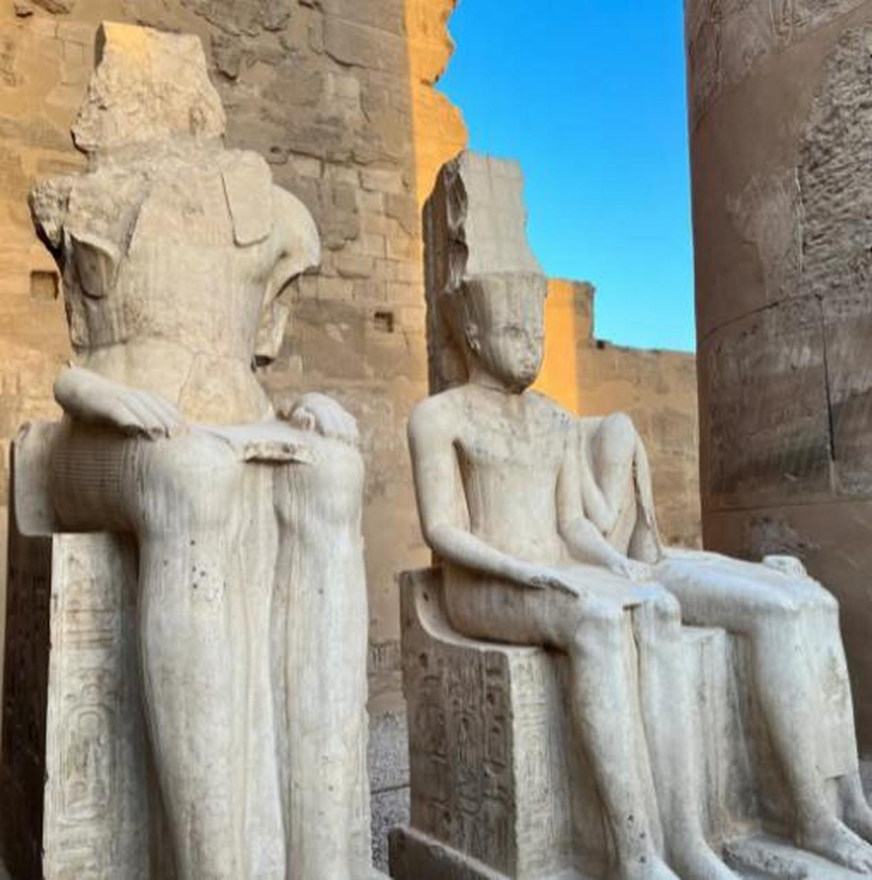 古埃及卢克索神庙:建筑设计和宗教象征  介绍: 卢克索神庙位于埃及