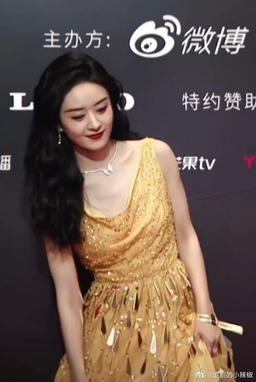 赵丽颖微博之夜红毯造型,生图好鲨,说了有她吧