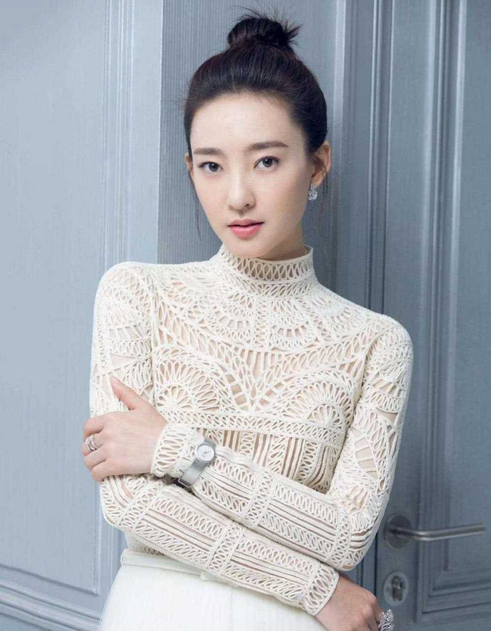 近两日来,素颜女神王丽坤与男友领证结婚的新闻,成为了大家热议的话题