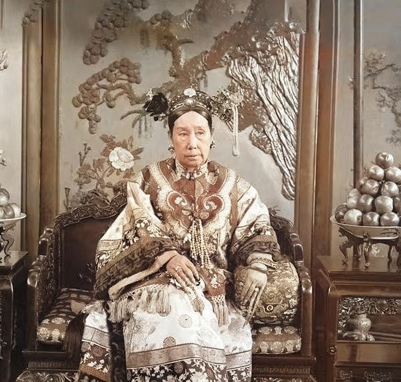 清朝皇后图片真实图片