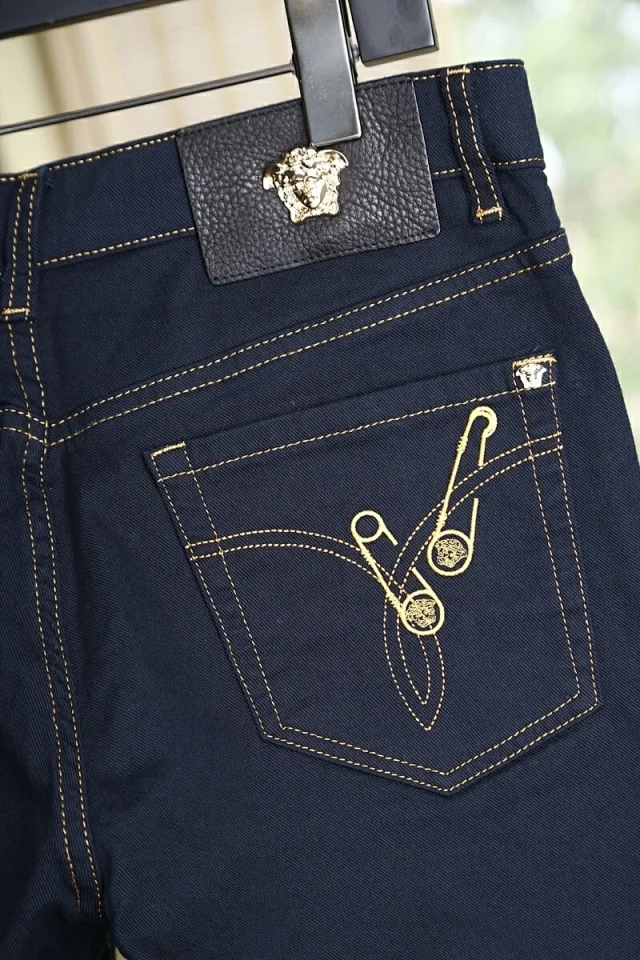 范思哲休闲牛仔裤