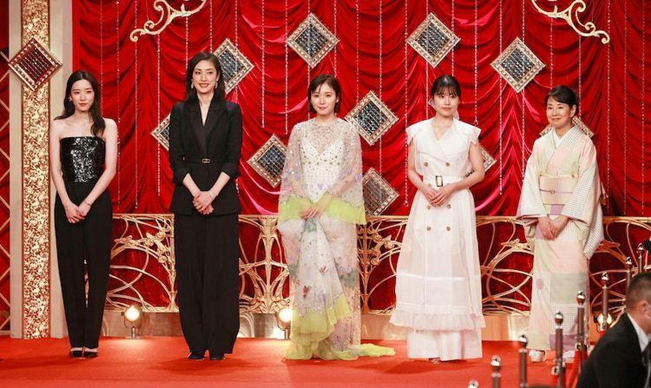 人群中一眼就看见你天海佑希 第45届日本电影学院奖颁奖礼,阿部宽