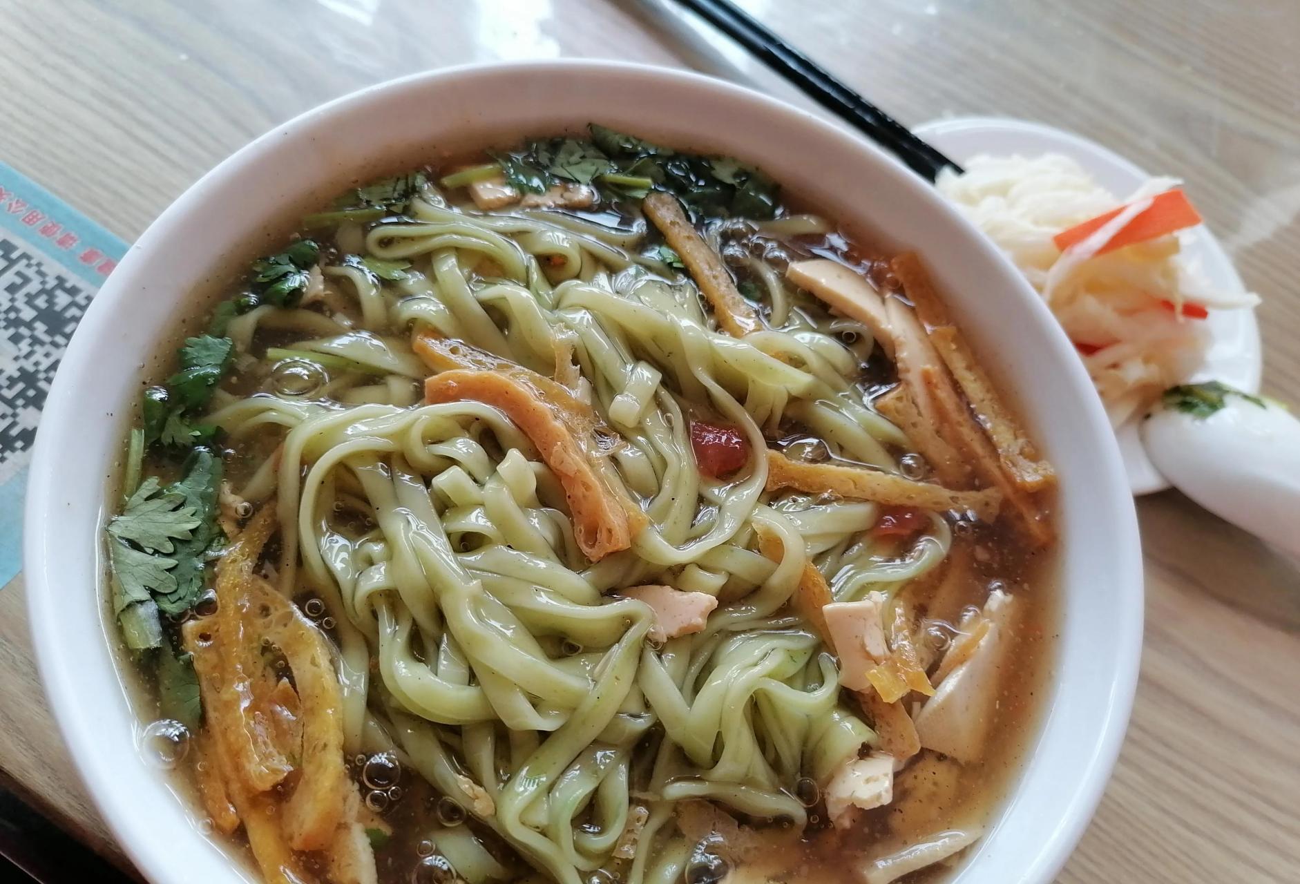 张掖臊面 67刚从广州来到嘉峪关,头一回出去找饭