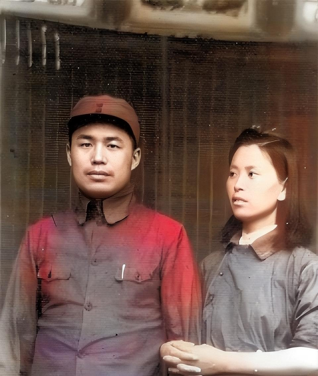 1964年10月,开国中将王近山与20岁的保姆黄慎荣结婚,他的妻子han 岫岩