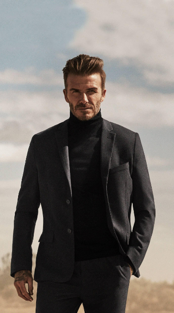 迈阿密国际俱乐部的老板贝克汉姆展现了他对新签约球员梅西的热情和