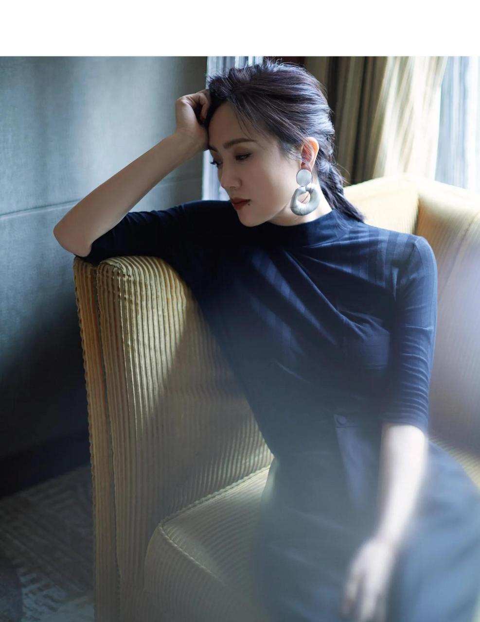 实力派女星朱媛媛,身穿黑色服饰的她,气质感超赞