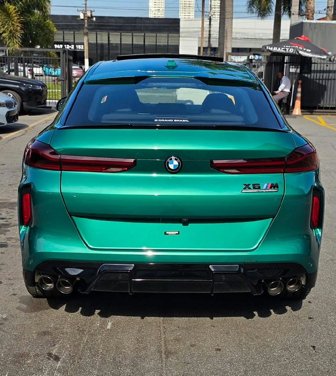 曼岛绿色大怪兽 ]新款宝马x6m雷霆版 676767#雷霆# #宝马x6m