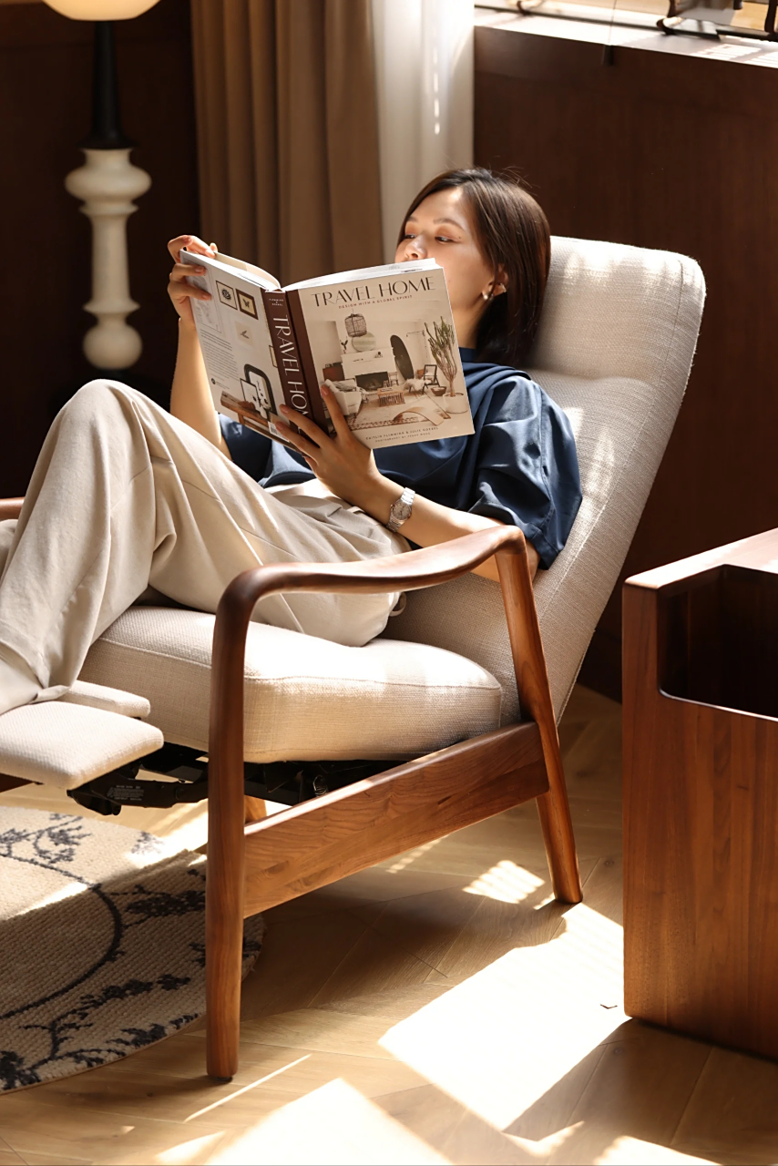 一把手扶椅,满足坐/卧/躺!  比沙发更小的空间,却能带来更舒适的体验!