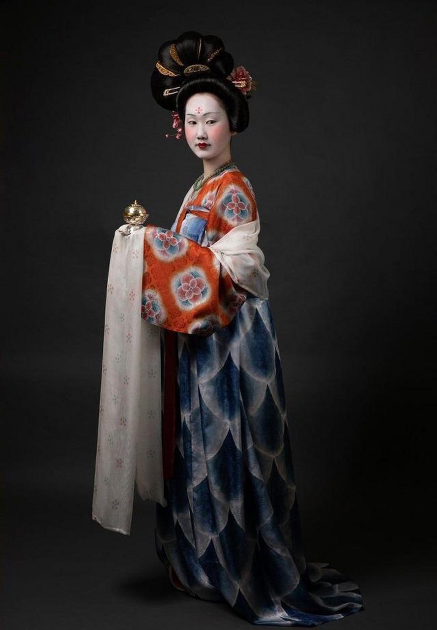 复原款汉服火出了圈,古典韵味十足,古人的审美水平就是高!