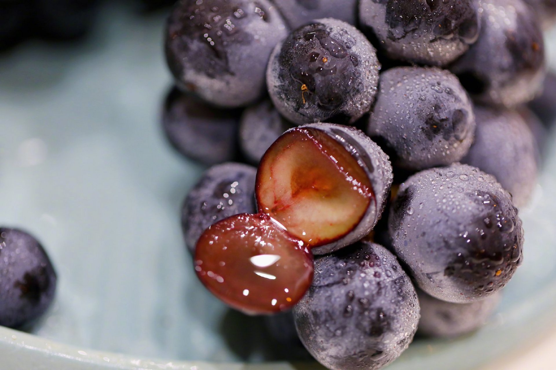 诸小沃-黑蜜葡萄 一级精品果【推荐理由】葡萄干,干果,优质葡萄,酸甜