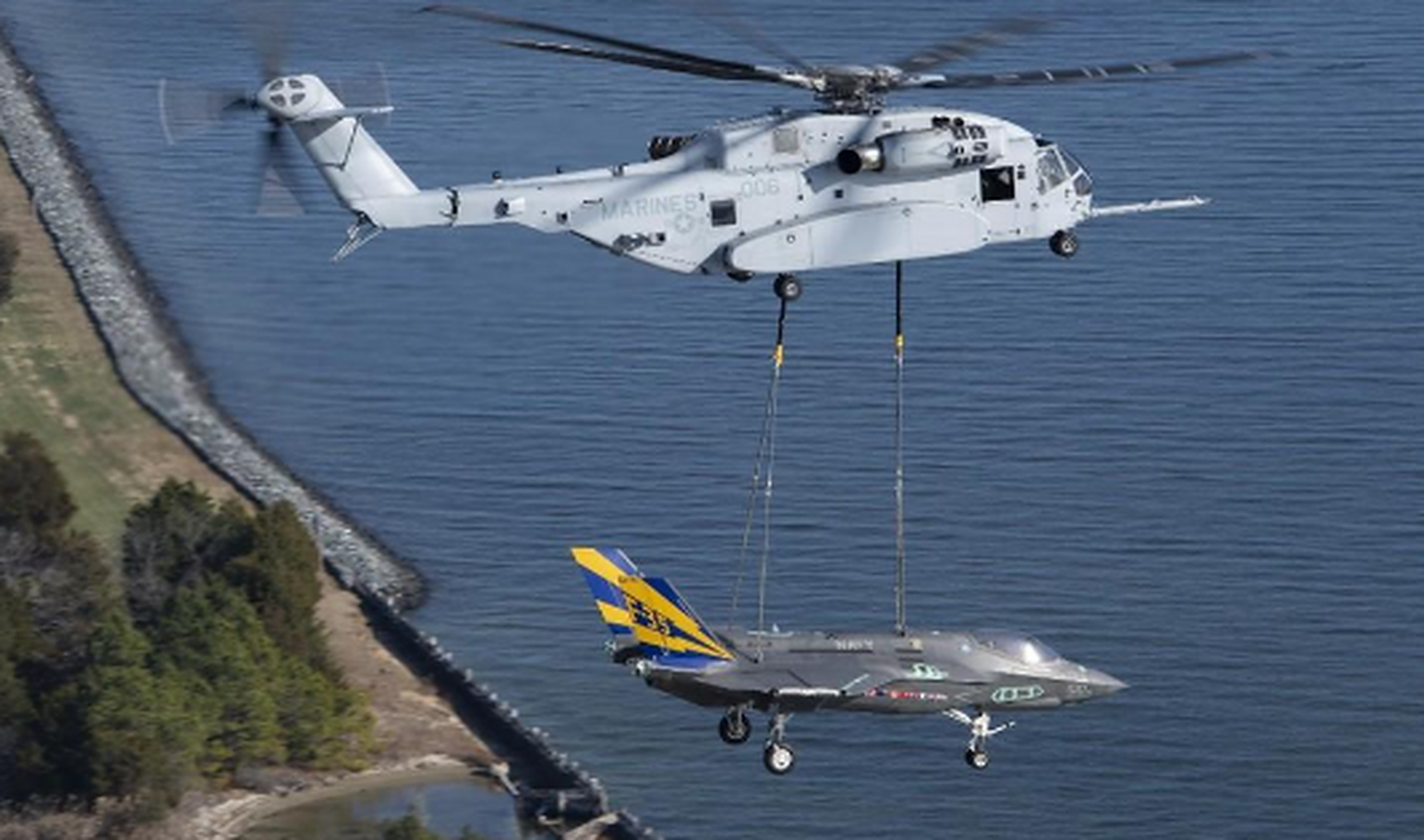 美军重型直升机ch-53k有多大?